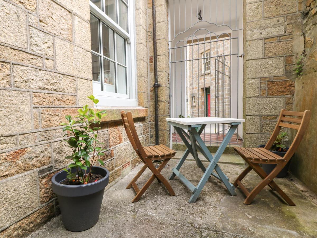 1 Regents Mews Holiday home *